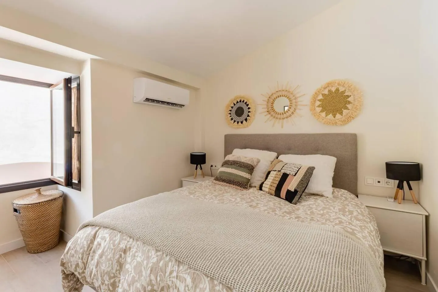 Duplex With Sunny Terrace Located In Mijas Pueblo Villa Nyaraló